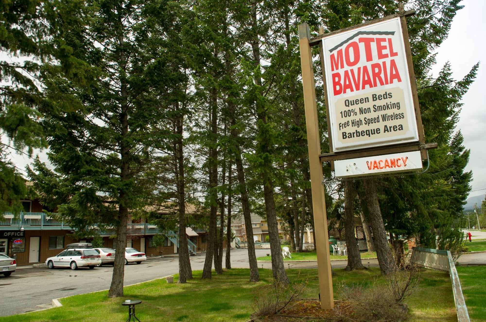 Motel Bavaria Radium Hot Springs Buitenkant foto